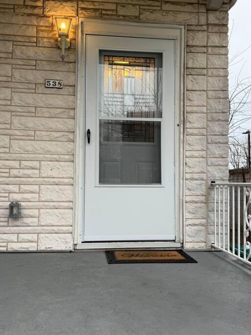 Comforting Getaway-Sleeps 6-Walk To Falls! Niagara Falls Exterior photo